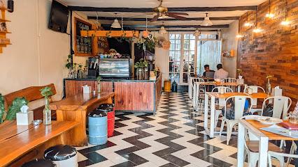 Parkopi Cafe & Resto